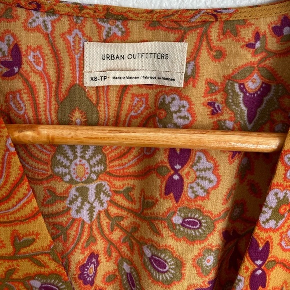 Urban Outfitters floral retro 70s mini dress - Picture 10 of 11